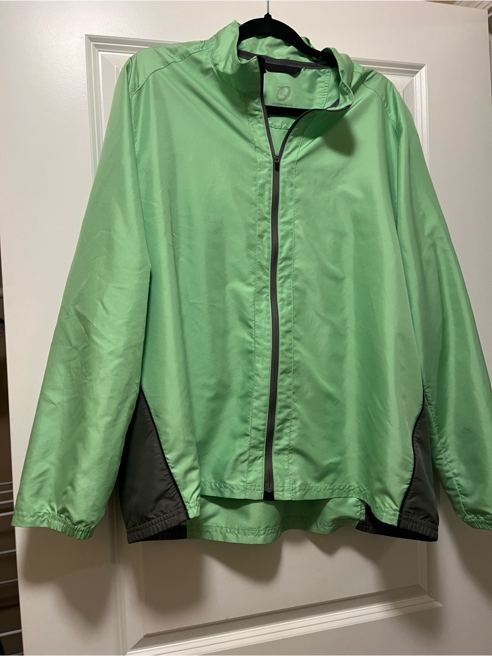 Lightweight Men’s Hooded Windbreaker Jacket - Mint/lime Green